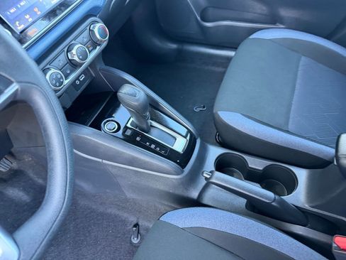 Used 2025 Nissan Versa SV image 41