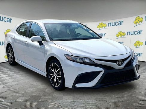 Used 2024 Toyota Camry SE FWD image 1