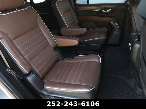 Used 2024 GMC Yukon Denali Ultimate AWD/4WD image 45