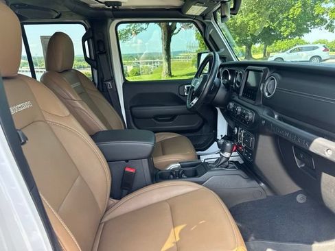 Used 2022 Jeep Wrangler Unlimited Rubicon 4xe w/ Cold Weather Group AWD/4WD image 11