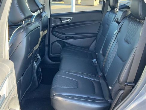 Used 2024 Ford Edge Titanium image 16