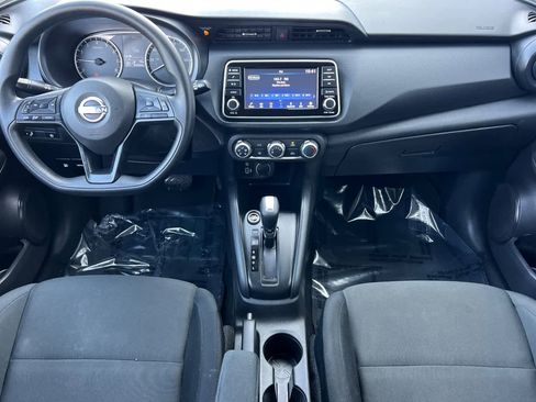 Used 2024 Nissan Kicks S image 4