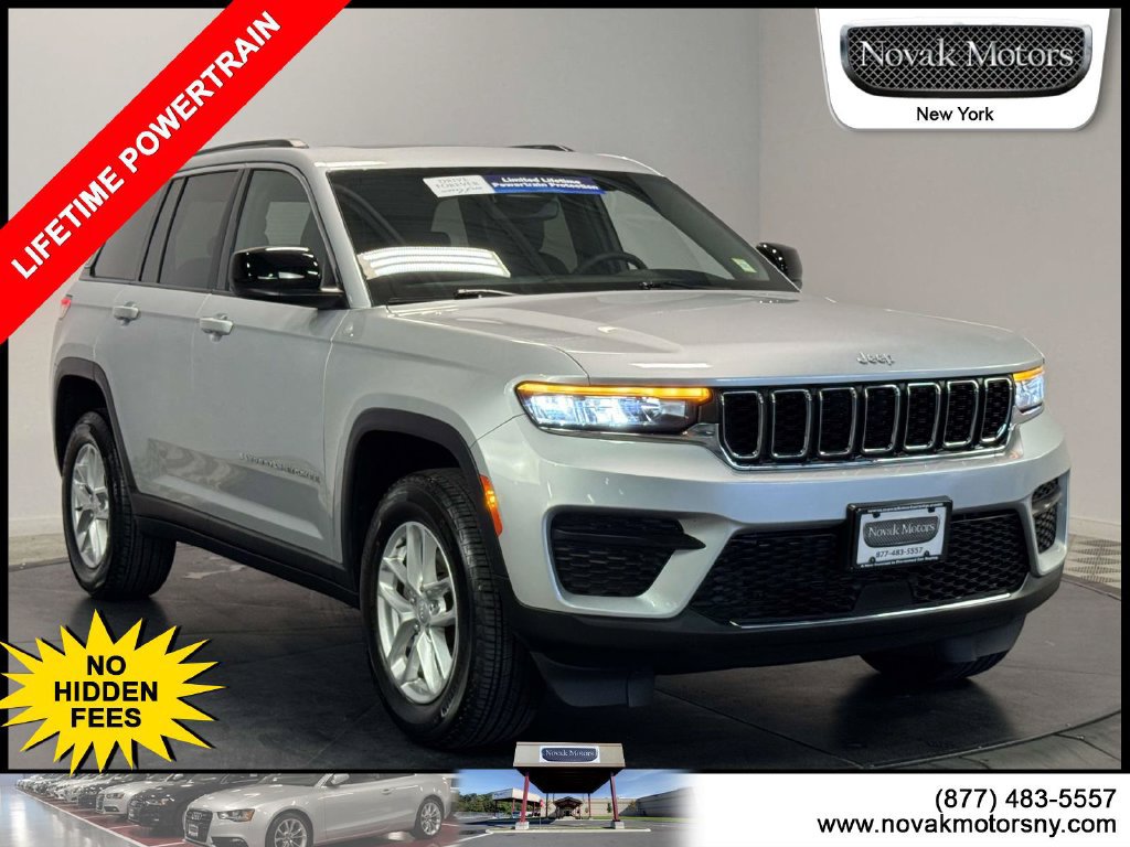Used 2024 Jeep Grand Cherokee Laredo X AWD/4WD image 1