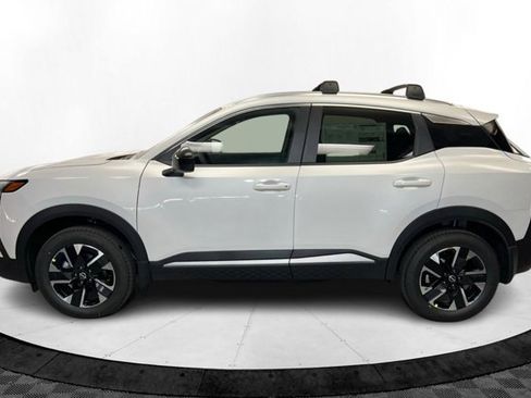 New 2026 Nissan Kicks SV w/ SV Premium Package image 2