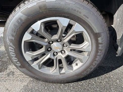 Used 2024 Chevrolet Silverado 1500 High Country w/ Z71 Off-Road Package image 13