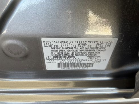 Used 2025 Nissan Versa SV image 24