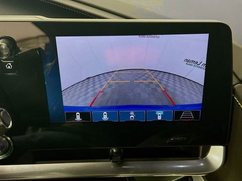 Used 2024 Chevrolet Corvette Stingray Premium Cpe w/ Z51 Performance Package image 16