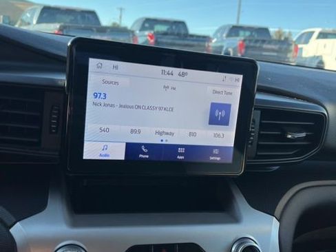 Used 2022 Ford Explorer 4WD w/ Class IV Trailer Tow Package image 38