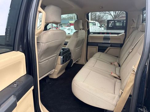 Used 2016 Ford F150 XLT w/ Equipment Group 302A Luxury image 12