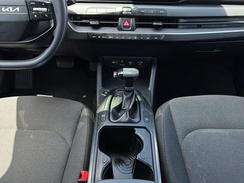 Used 2025 Kia K4 FWD image 22