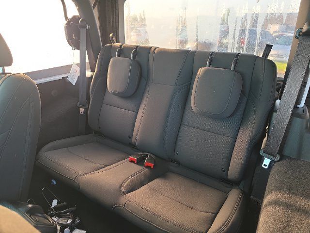 Used 2023 Jeep Wrangler Sport AWD/4WD image 22