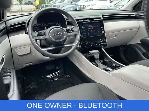 Used 2024 Hyundai Tucson SEL FWD image 2