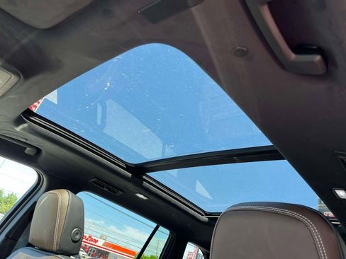 New 2026 GMC Acadia Denali Ultimate w/ LPO, Floor Liner Package image 32