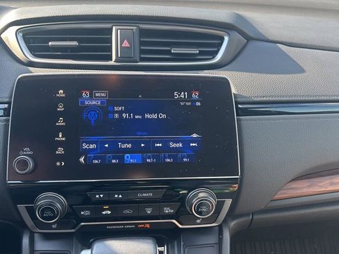 Used 2021 Honda CR-V Touring image 17
