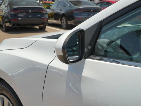 Used 2024 Nissan Sentra S FWD image 15