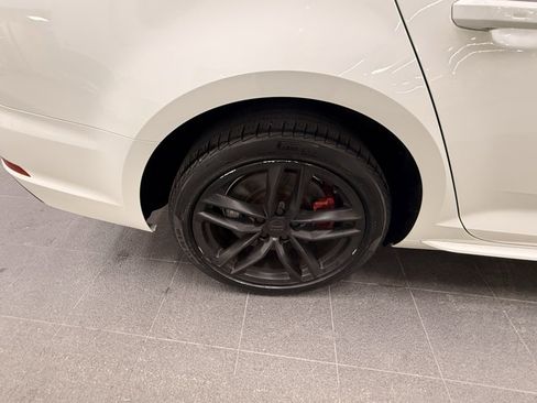 Used 2017 Audi A4 2.0T w/ Convenience Package image 39