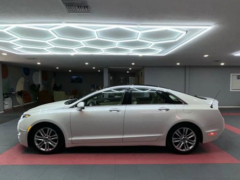 Used 2014 Lincoln MKZ w/ Equipment Group 101A Select image 3