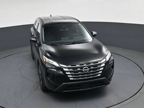 Certified 2026 Nissan Rogue SV FWD image 35