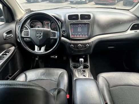 Used 2019 Dodge Journey Crossroad FWD image 18
