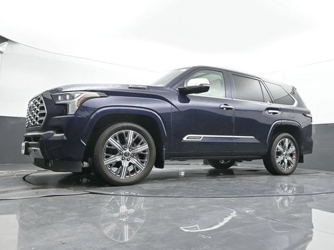 Used 2024 Toyota Sequoia Capstone AWD/4WD image 28