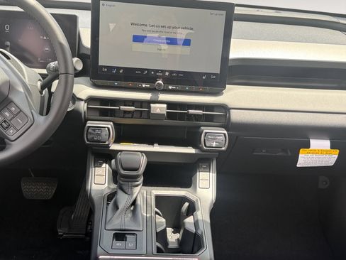 New 2026 Toyota RAV4 XSE AWD/4WD image 10