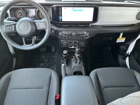 New 2026 Jeep Gladiator Sport AWD/4WD image 12
