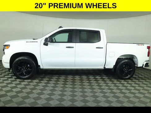 Used 2022 Chevrolet Silverado 1500 Custom w/ LPO, Dark Essentials Package image 7