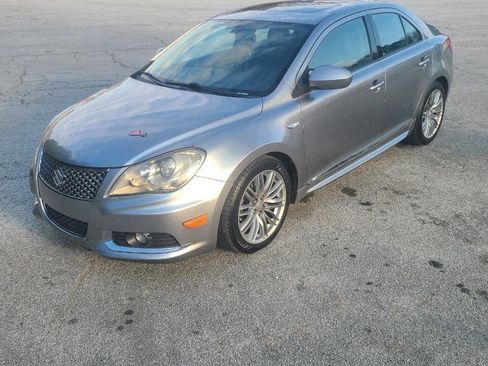 Used 2011 Suzuki Kizashi Sport SLS image 3