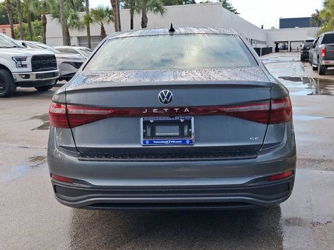 New 2026 Volkswagen Jetta SE FWD image 4