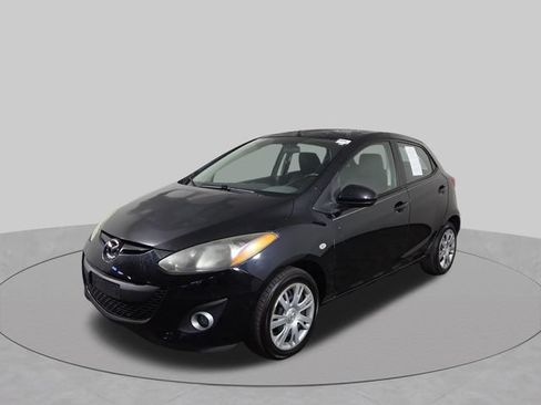 Used 2014 MAZDA MAZDA2 Sport FWD image 2
