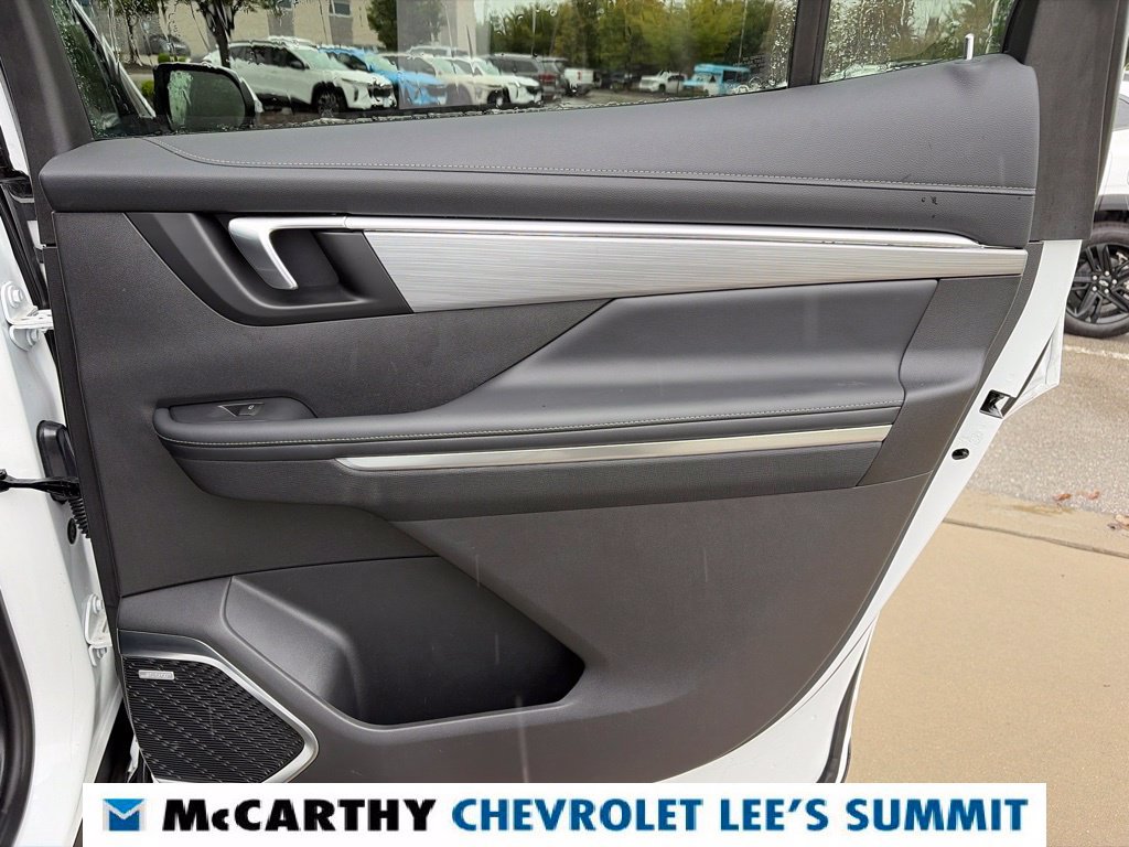 Used 2026 Buick Enclave Preferred FWD image 31