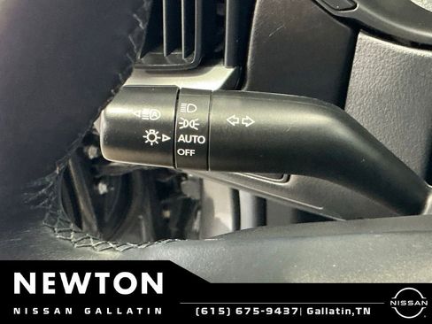 Used 2025 MAZDA CX-50 AWD 2.5 Hybrid w/ Premium Pkg image 46