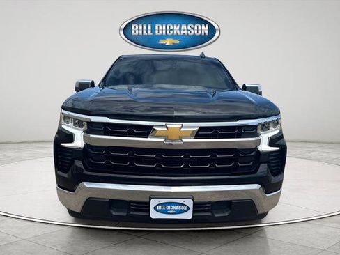 Used 2024 Chevrolet Silverado 1500 LT RWD image 2