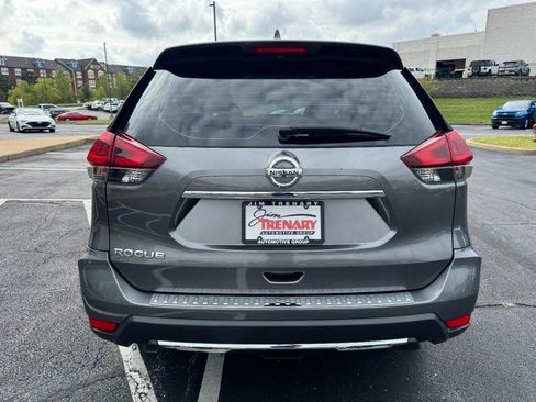 Used 2019 Nissan Rogue S FWD image 4