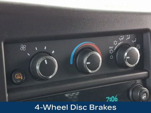 Used 2024 GMC Savana 2500 w/ Driver Convenience Package image 13