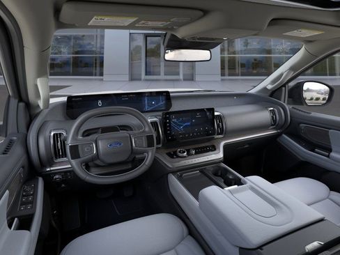 New 2026 Ford Expedition Platinum AWD/4WD image 6