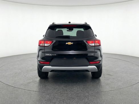 Used 2025 Chevrolet TrailBlazer LT FWD image 7