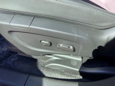 Used 2022 Buick Encore Preferred w/ Safety Package II AWD/4WD image 12