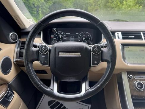 Used 2017 Land Rover Range Rover Sport HSE AWD/4WD image 22