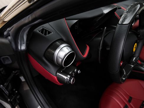 Used 2020 Ferrari 812 Superfast image 26