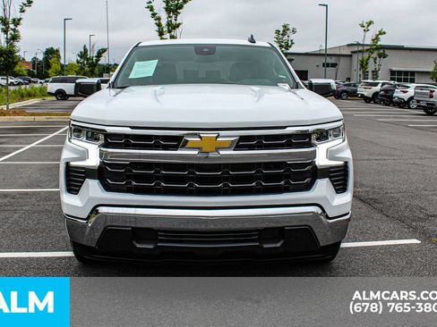 Used 2025 Chevrolet Silverado 1500 LT RWD image 9