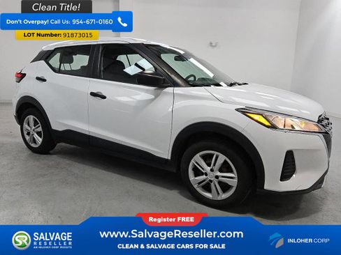 Used 2022 Nissan Kicks S image 5