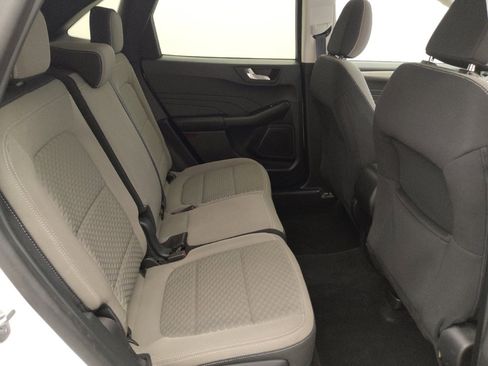 Used 2021 Ford Escape SE image 19