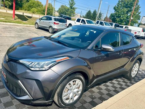 Used 2021 Toyota C-HR LE image 7