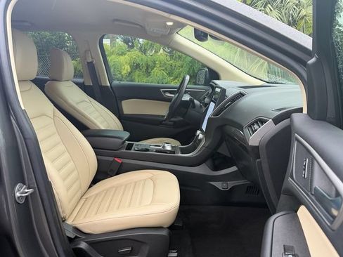 Used 2023 Ford Edge SEL w/ Cargo Accessory Package AWD/4WD image 17