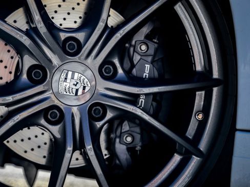 Used 2018 Porsche 911 Carrera T image 16