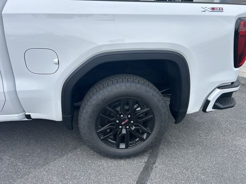 New 2026 GMC Sierra 1500 Elevation w/ Preferred Package AWD/4WD image 5