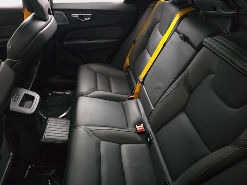 Used 2023 Volvo XC60 T8 Polestar image 17