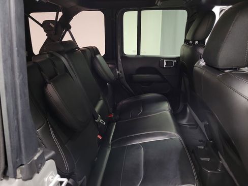 Used 2023 Jeep Wrangler Unlimited Sahara w/ Cold Weather Group image 24