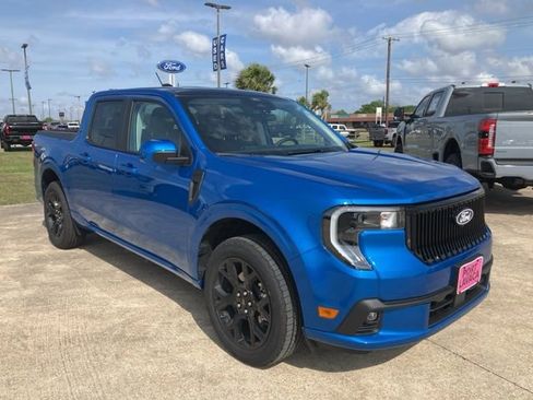 New 2026 Ford Maverick Lobo image 9